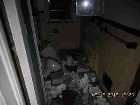 11708 Winthrop (18)_m.jpg